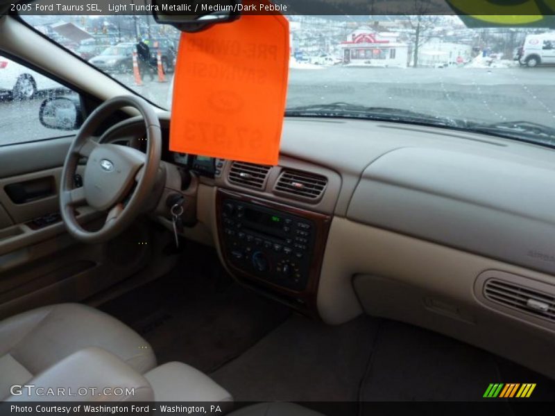 Light Tundra Metallic / Medium/Dark Pebble 2005 Ford Taurus SEL