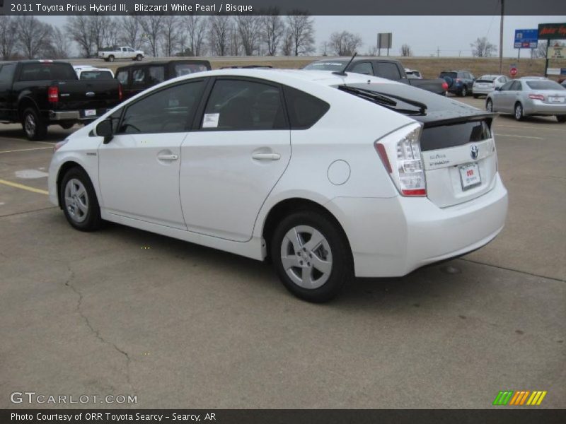 Blizzard White Pearl / Bisque 2011 Toyota Prius Hybrid III