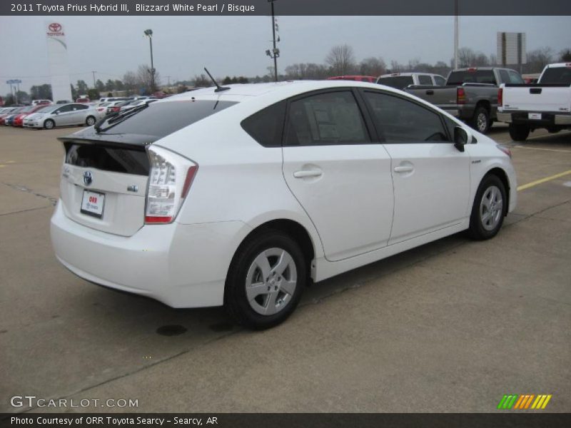 Blizzard White Pearl / Bisque 2011 Toyota Prius Hybrid III