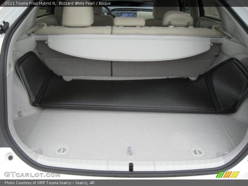  2011 Prius Hybrid III Trunk