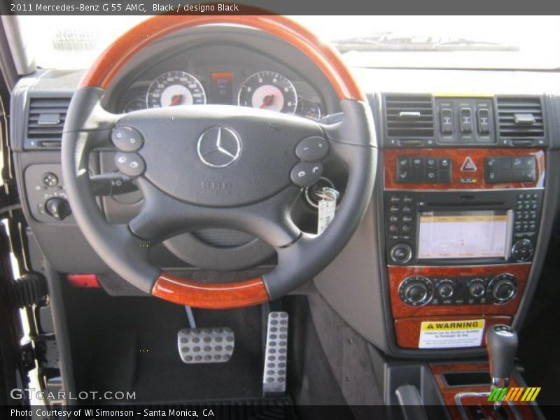 Dashboard of 2011 G 55 AMG