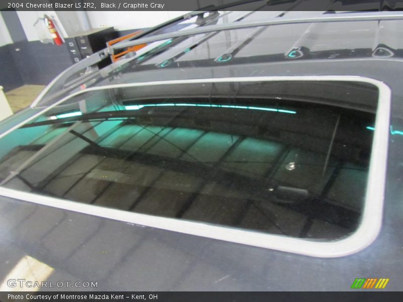 Black / Graphite Gray 2004 Chevrolet Blazer LS ZR2