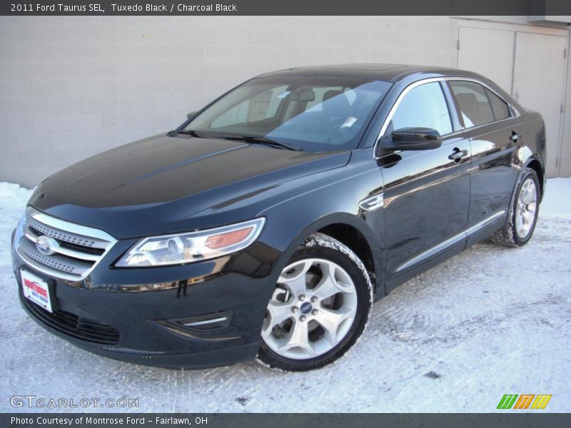 Tuxedo Black / Charcoal Black 2011 Ford Taurus SEL