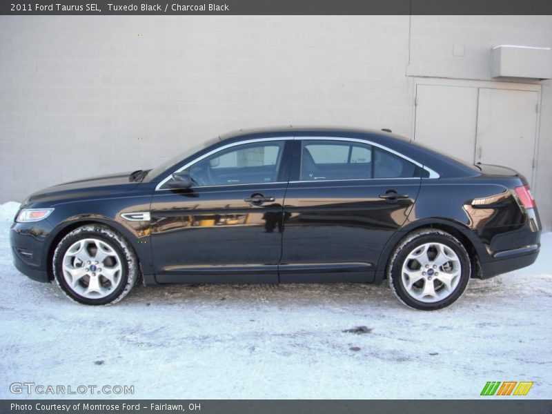 Tuxedo Black / Charcoal Black 2011 Ford Taurus SEL