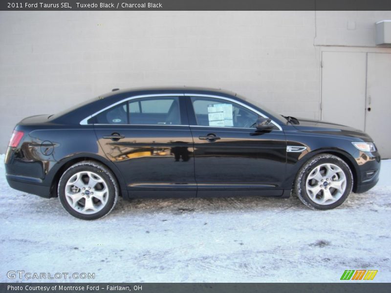 Tuxedo Black / Charcoal Black 2011 Ford Taurus SEL