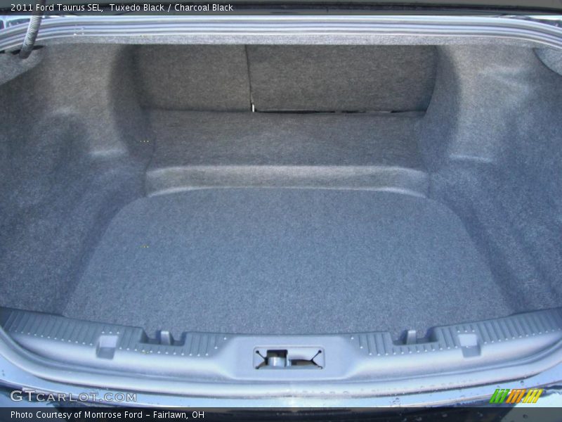Tuxedo Black / Charcoal Black 2011 Ford Taurus SEL