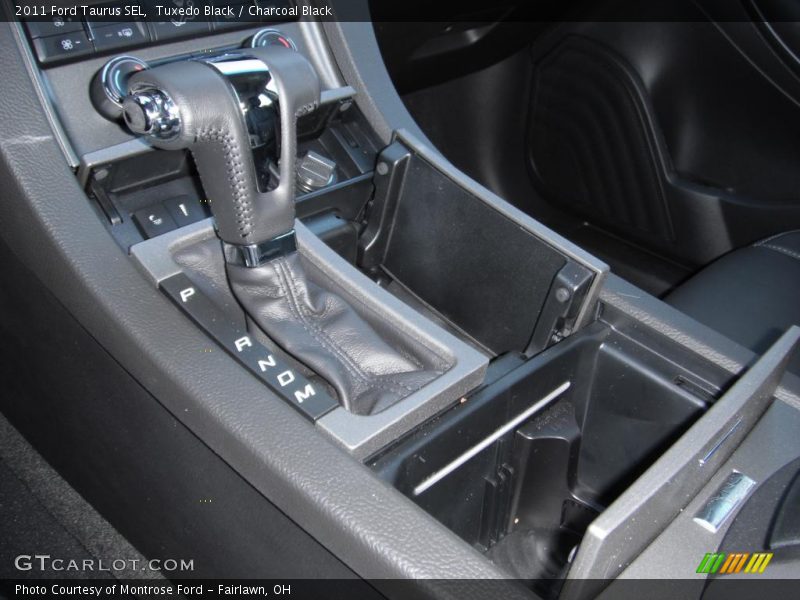 Tuxedo Black / Charcoal Black 2011 Ford Taurus SEL
