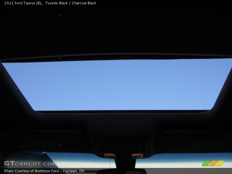 Tuxedo Black / Charcoal Black 2011 Ford Taurus SEL