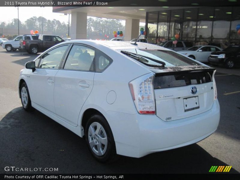 Blizzard White Pearl / Bisque 2011 Toyota Prius Hybrid IV