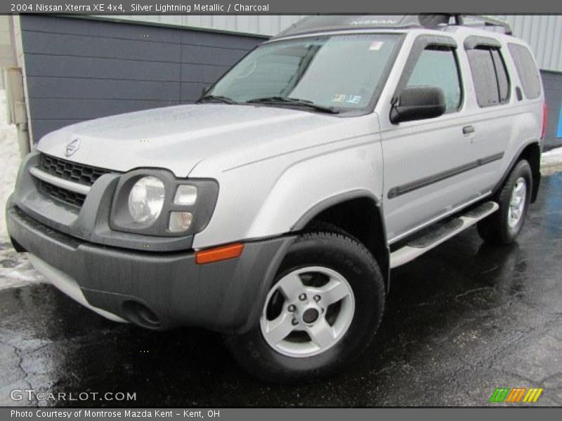 Silver Lightning Metallic / Charcoal 2004 Nissan Xterra XE 4x4