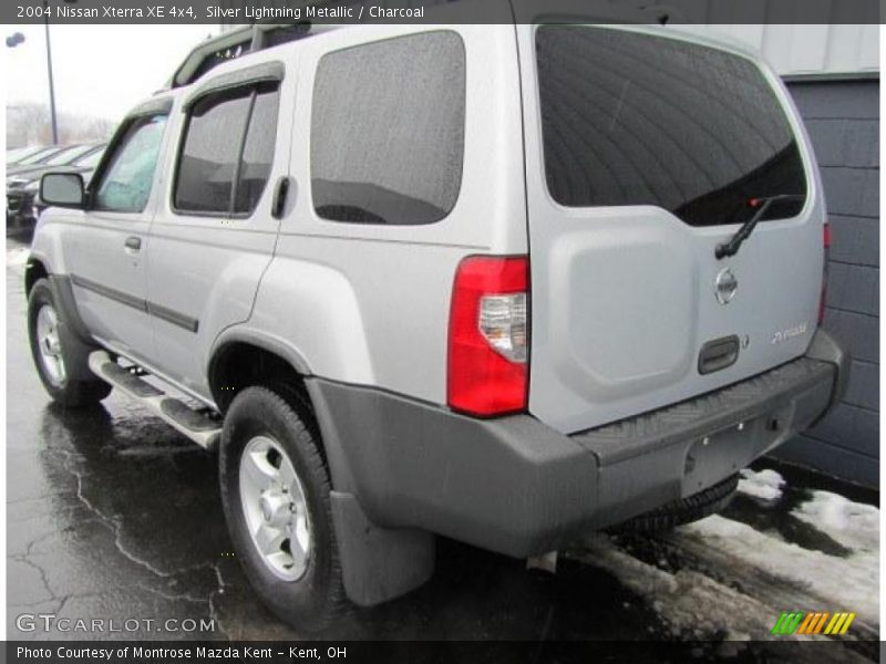 Silver Lightning Metallic / Charcoal 2004 Nissan Xterra XE 4x4