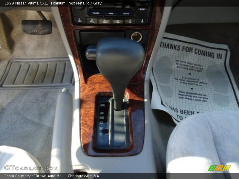 Titanium Frost Metallic / Grey 1999 Nissan Altima GXE
