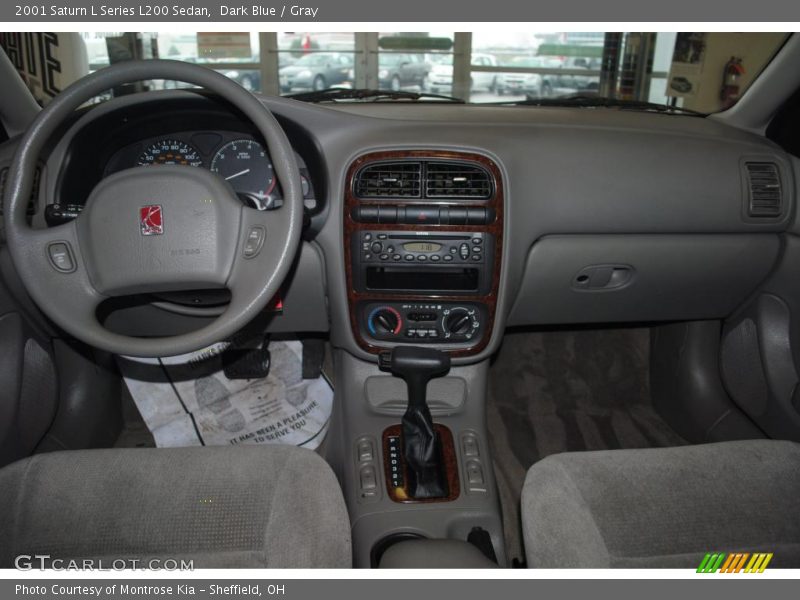 Dashboard of 2001 L Series L200 Sedan