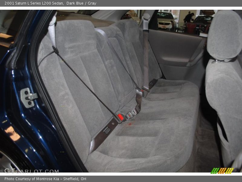  2001 L Series L200 Sedan Gray Interior