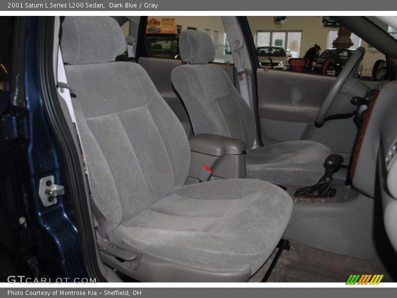  2001 L Series L200 Sedan Gray Interior