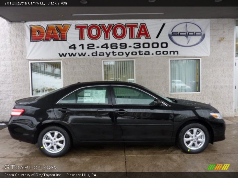 Black / Ash 2011 Toyota Camry LE