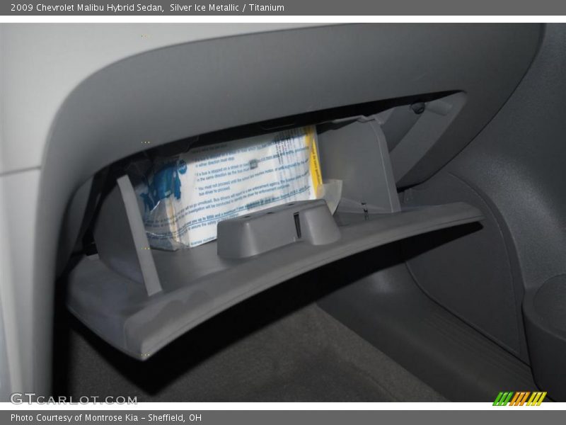 Silver Ice Metallic / Titanium 2009 Chevrolet Malibu Hybrid Sedan