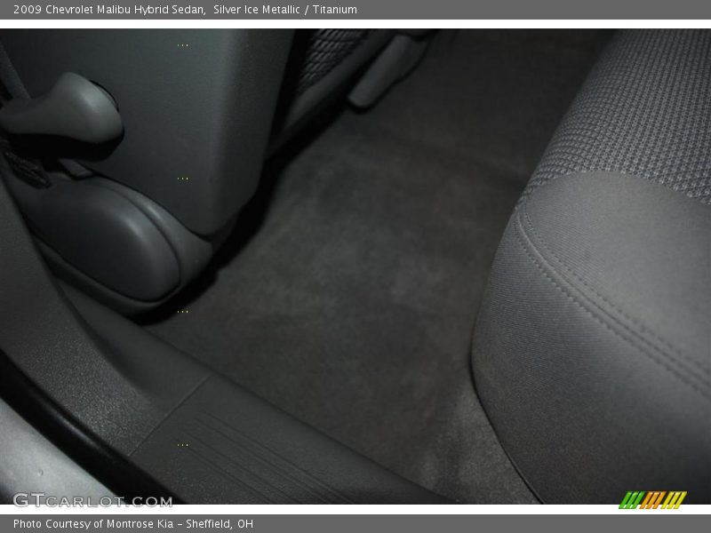 Silver Ice Metallic / Titanium 2009 Chevrolet Malibu Hybrid Sedan