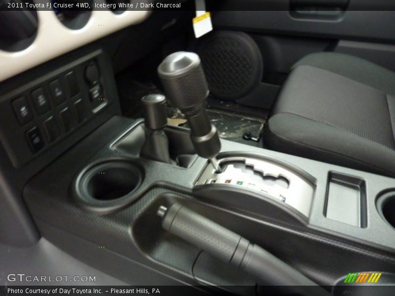 Iceberg White / Dark Charcoal 2011 Toyota FJ Cruiser 4WD