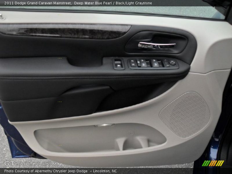 Deep Water Blue Pearl / Black/Light Graystone 2011 Dodge Grand Caravan Mainstreet