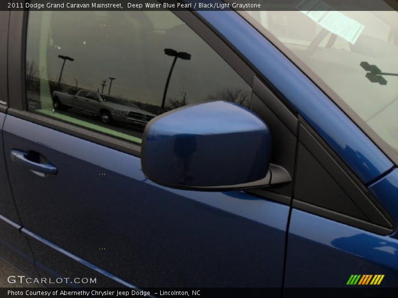 Deep Water Blue Pearl / Black/Light Graystone 2011 Dodge Grand Caravan Mainstreet