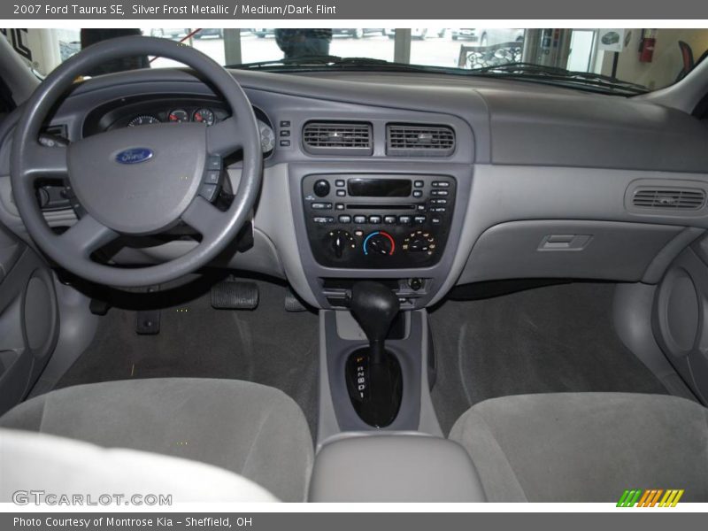 Silver Frost Metallic / Medium/Dark Flint 2007 Ford Taurus SE