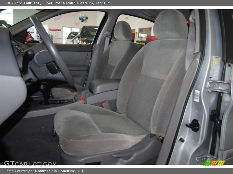 Silver Frost Metallic / Medium/Dark Flint 2007 Ford Taurus SE