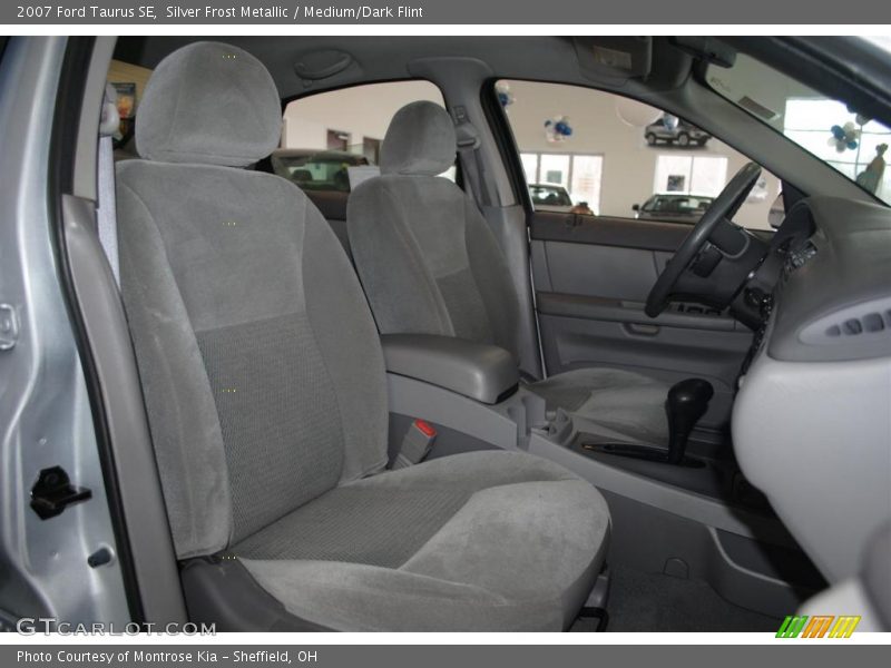 Silver Frost Metallic / Medium/Dark Flint 2007 Ford Taurus SE