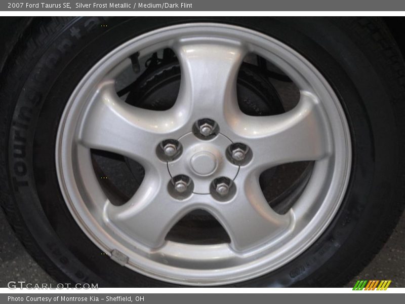 Silver Frost Metallic / Medium/Dark Flint 2007 Ford Taurus SE