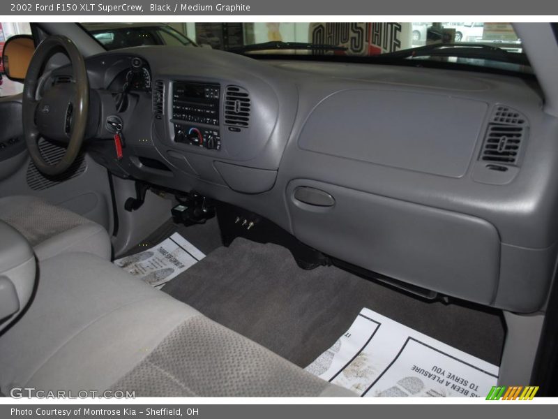 Black / Medium Graphite 2002 Ford F150 XLT SuperCrew