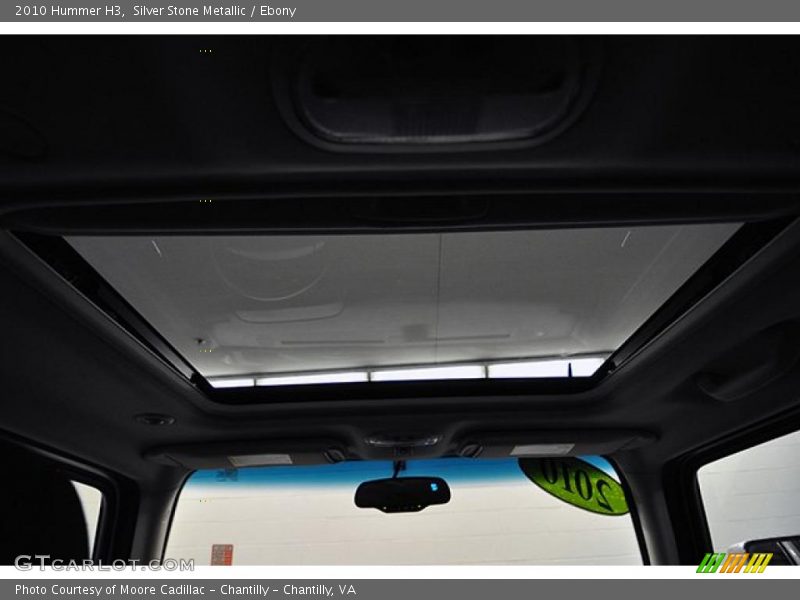 Silver Stone Metallic / Ebony 2010 Hummer H3