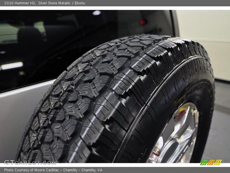 Silver Stone Metallic / Ebony 2010 Hummer H3