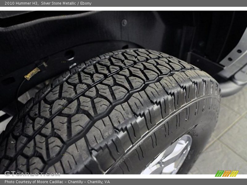 Silver Stone Metallic / Ebony 2010 Hummer H3