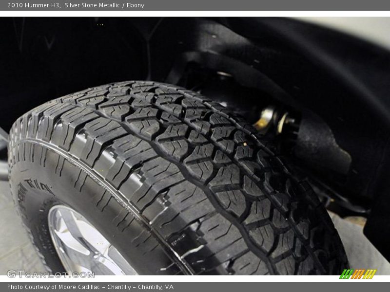 Silver Stone Metallic / Ebony 2010 Hummer H3