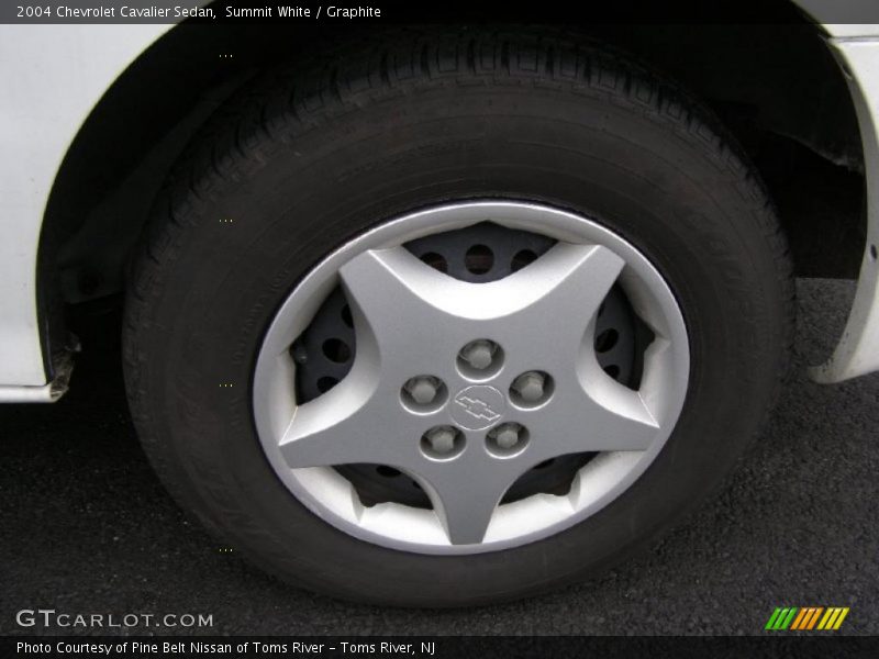Summit White / Graphite 2004 Chevrolet Cavalier Sedan