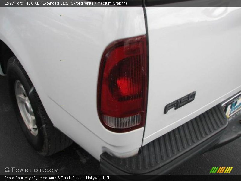 Oxford White / Medium Graphite 1997 Ford F150 XLT Extended Cab