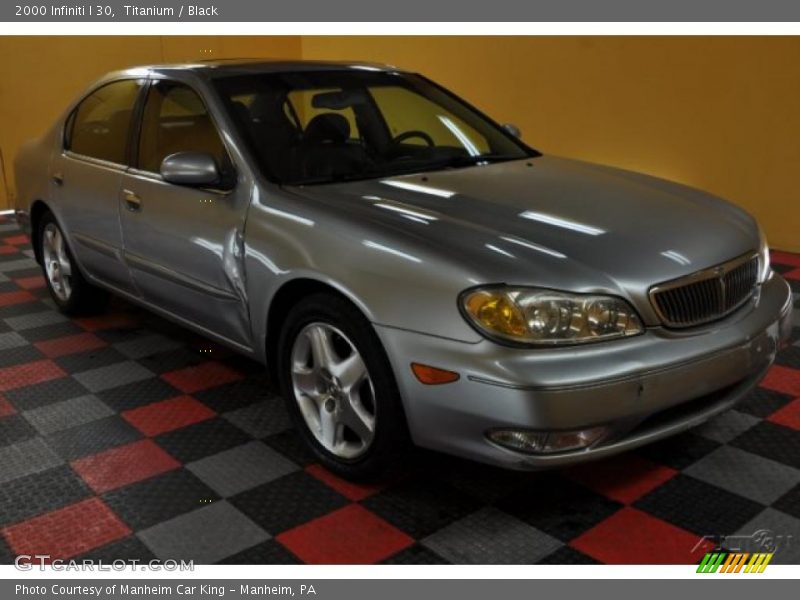 Titanium / Black 2000 Infiniti I 30