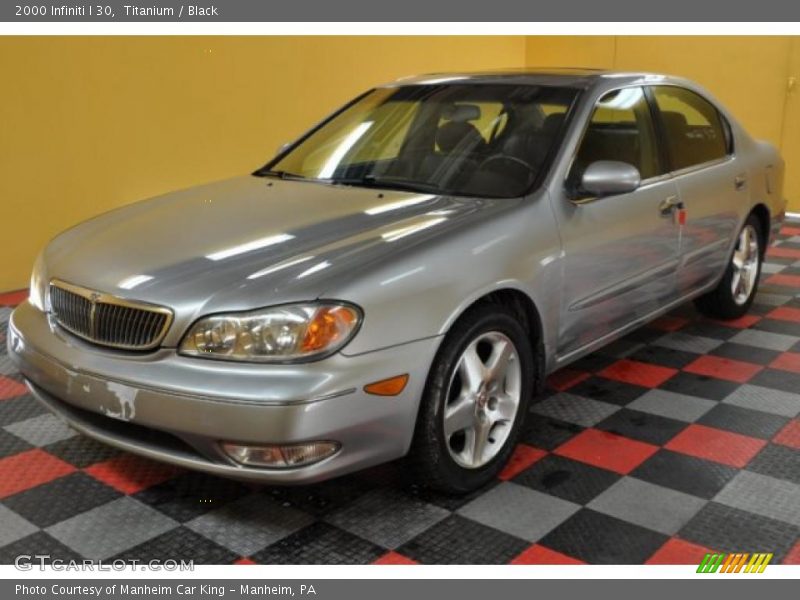 Titanium / Black 2000 Infiniti I 30