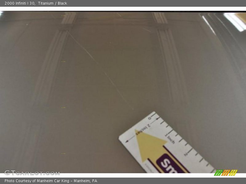Titanium / Black 2000 Infiniti I 30