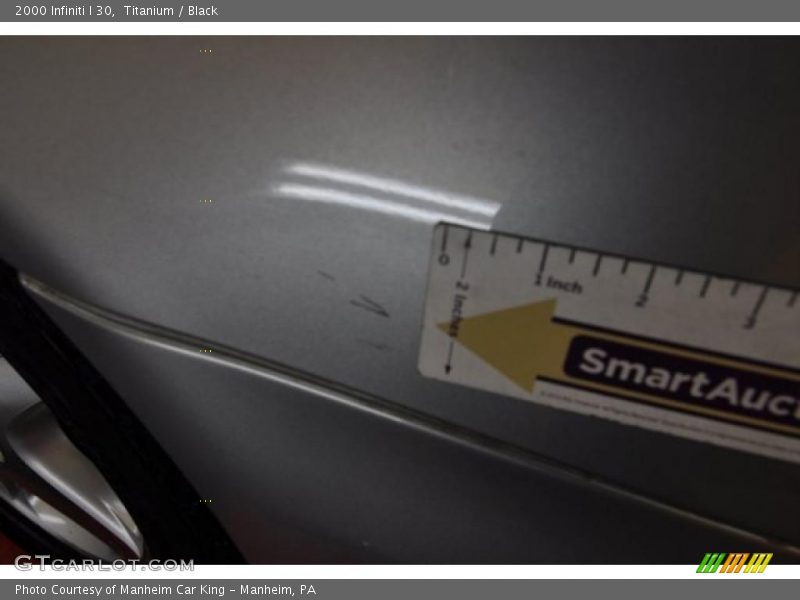 Titanium / Black 2000 Infiniti I 30