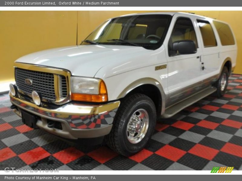 Oxford White / Medium Parchment 2000 Ford Excursion Limited