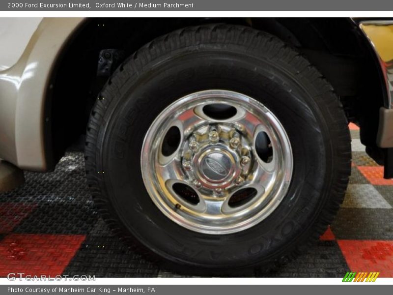 Oxford White / Medium Parchment 2000 Ford Excursion Limited