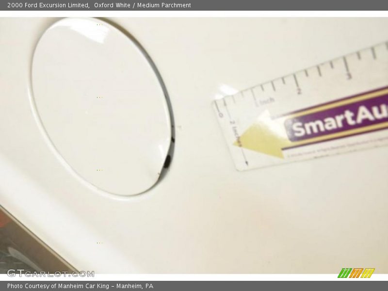 Oxford White / Medium Parchment 2000 Ford Excursion Limited