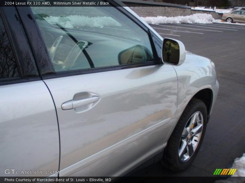 Millinnium Silver Metallic / Black 2004 Lexus RX 330 AWD