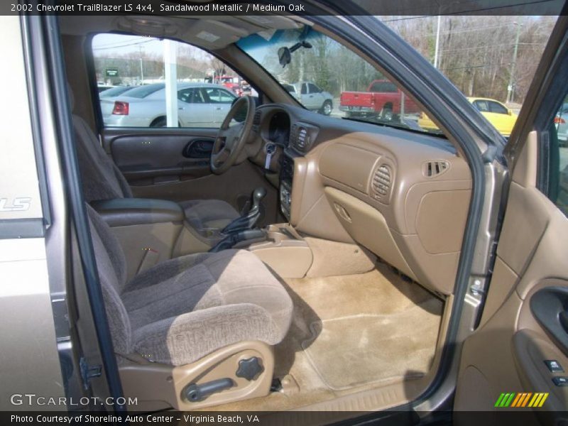 Sandalwood Metallic / Medium Oak 2002 Chevrolet TrailBlazer LS 4x4