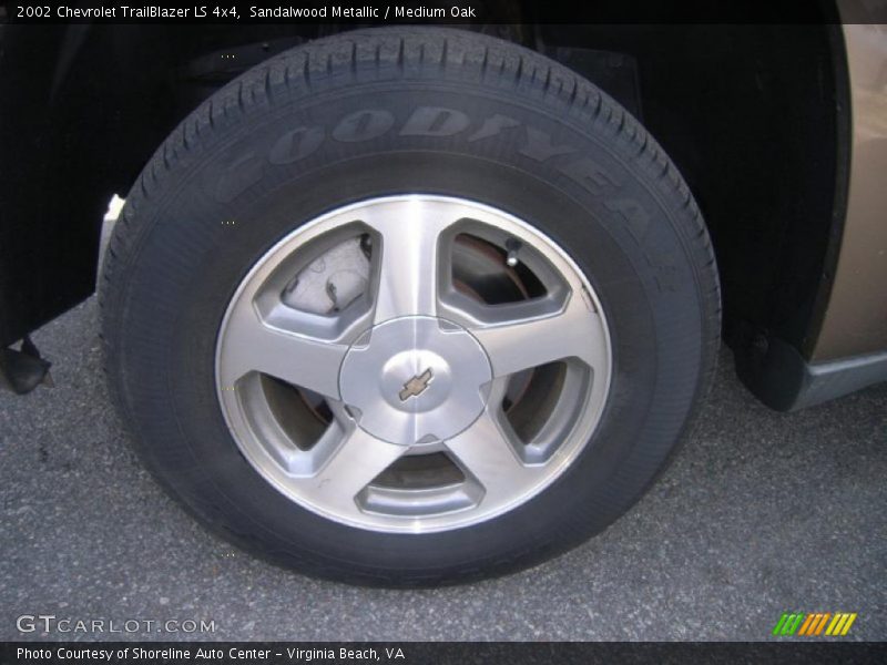 Sandalwood Metallic / Medium Oak 2002 Chevrolet TrailBlazer LS 4x4