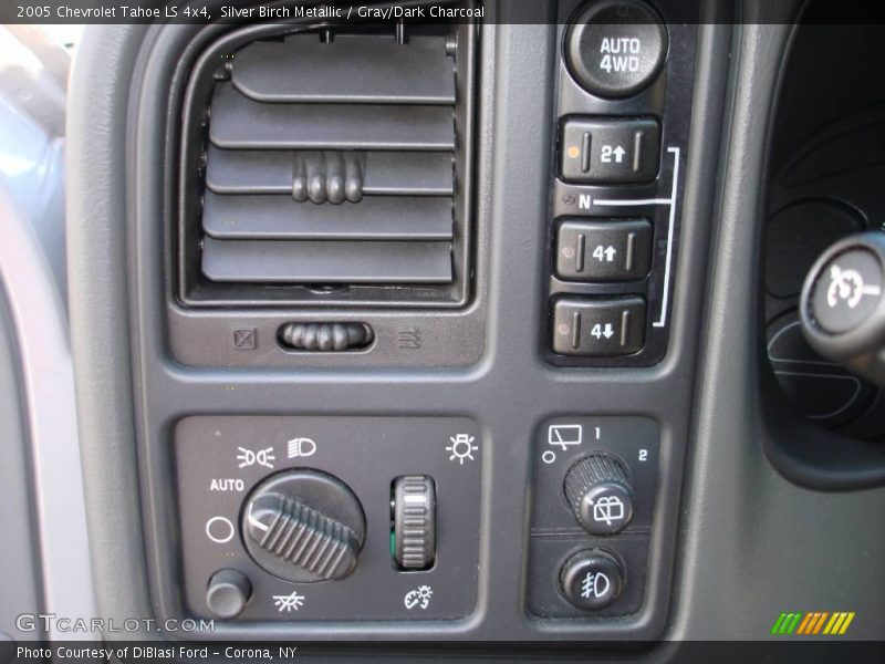 Silver Birch Metallic / Gray/Dark Charcoal 2005 Chevrolet Tahoe LS 4x4
