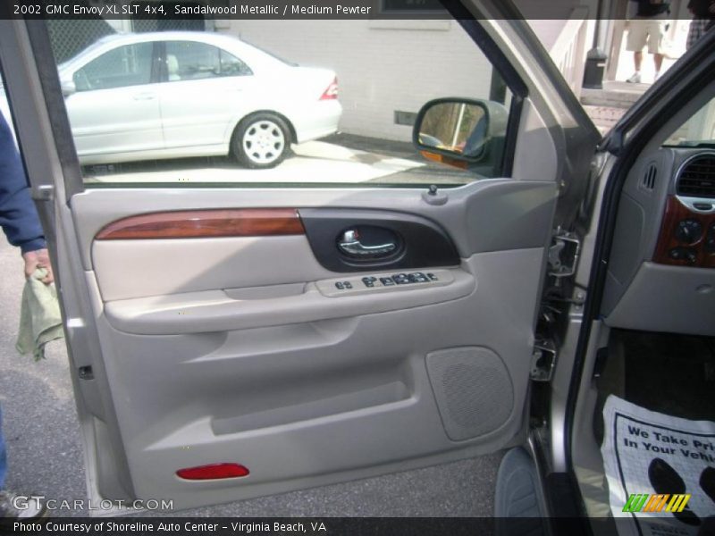 Sandalwood Metallic / Medium Pewter 2002 GMC Envoy XL SLT 4x4