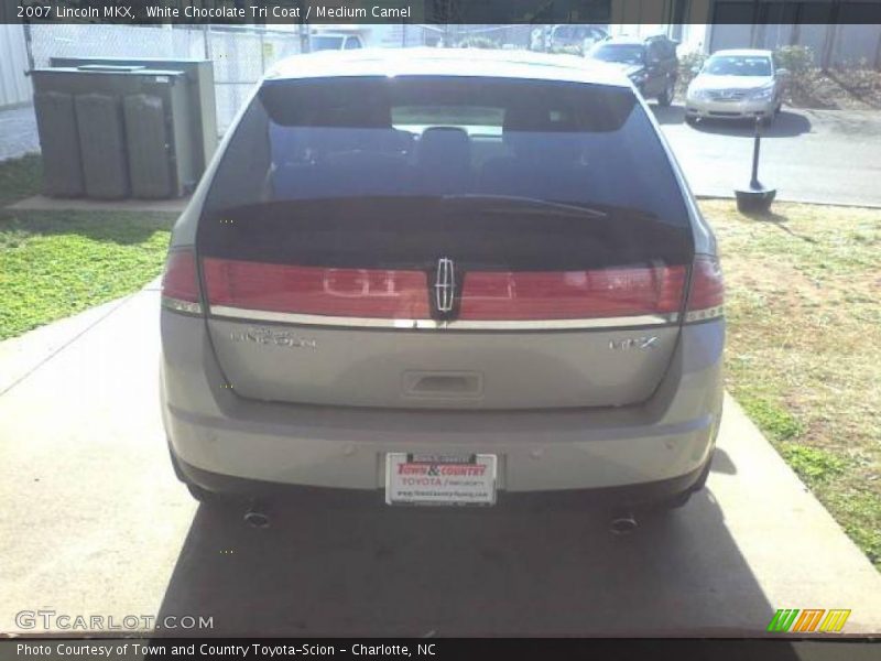 White Chocolate Tri Coat / Medium Camel 2007 Lincoln MKX