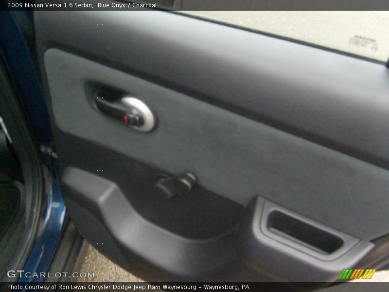Blue Onyx / Charcoal 2009 Nissan Versa 1.6 Sedan